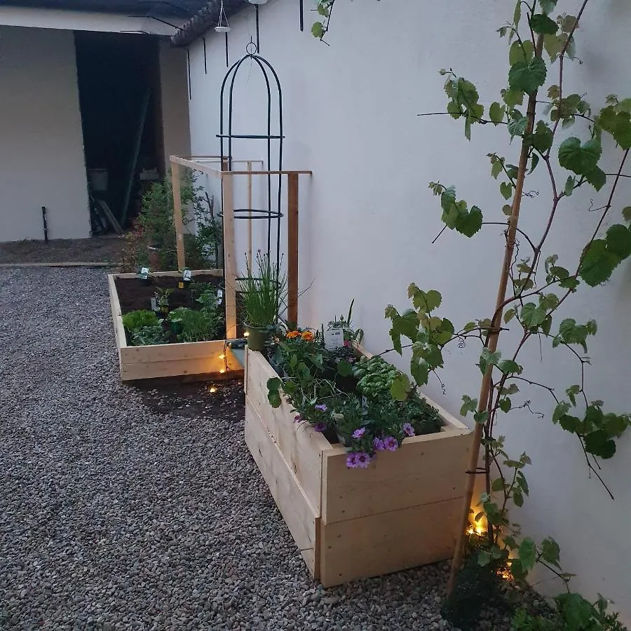 Castano Primo Malpensa - Independent Double Room & Bathroom