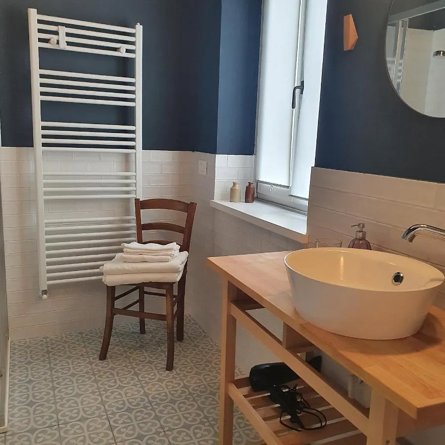 Malpensa - Independent Double Room & Bathroom Castano Primo 0*,